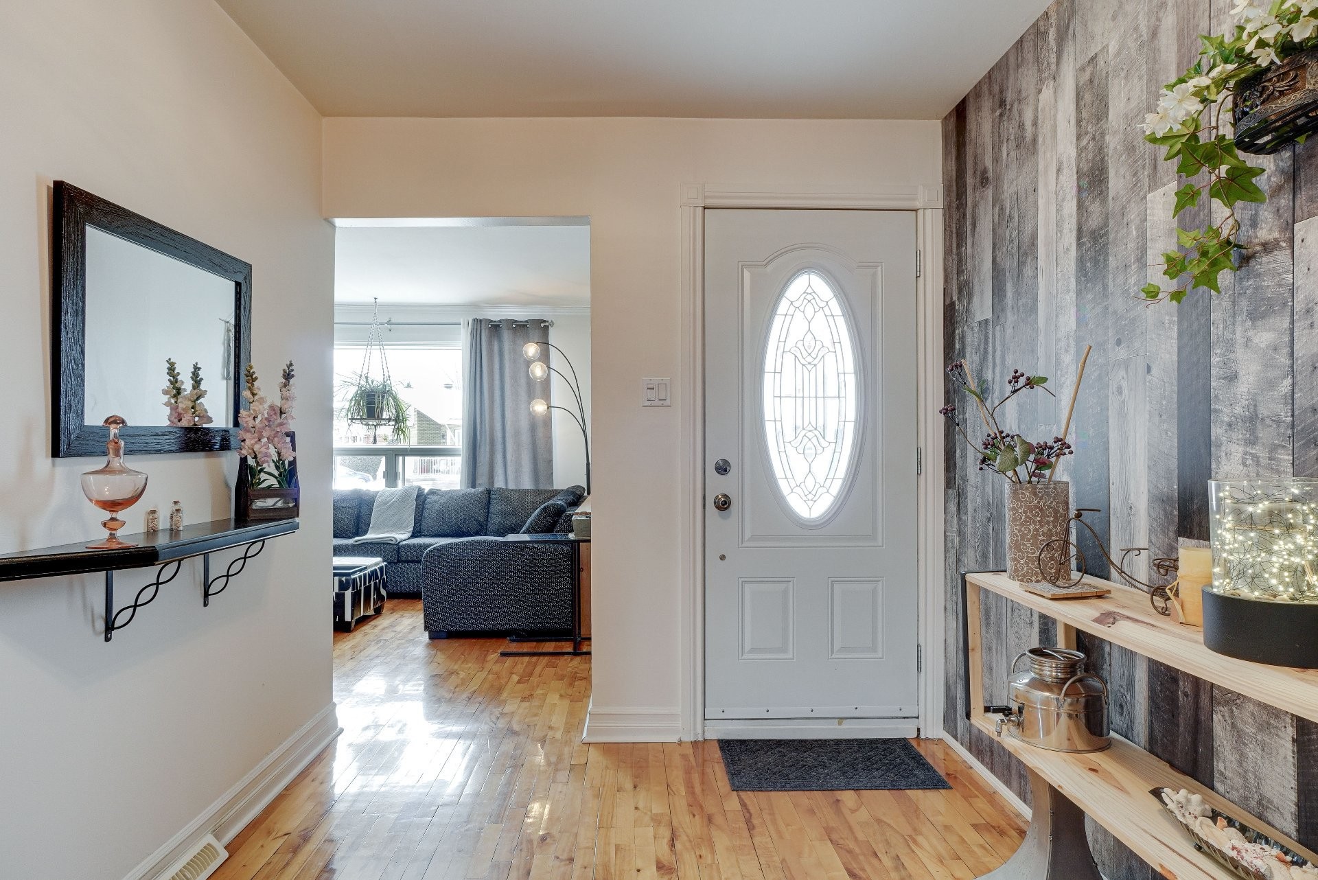 









18


Rue Archambault

,
Charlemagne,




QC
J5Z1Z8

