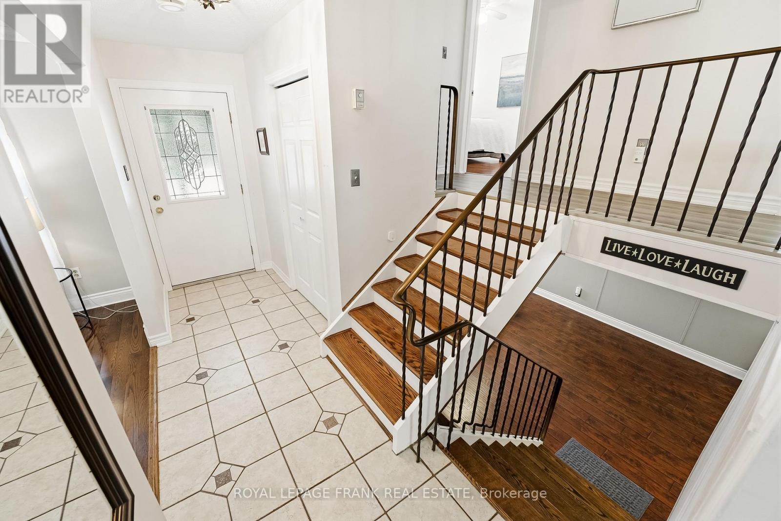 












89 ALLAN STREET

,
Scugog (Port Perry),




Ontario
L9L1E6

