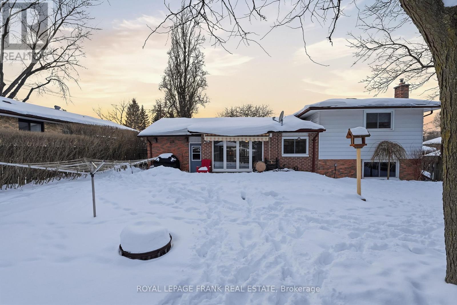 












89 ALLAN STREET

,
Scugog (Port Perry),




Ontario
L9L1E6

