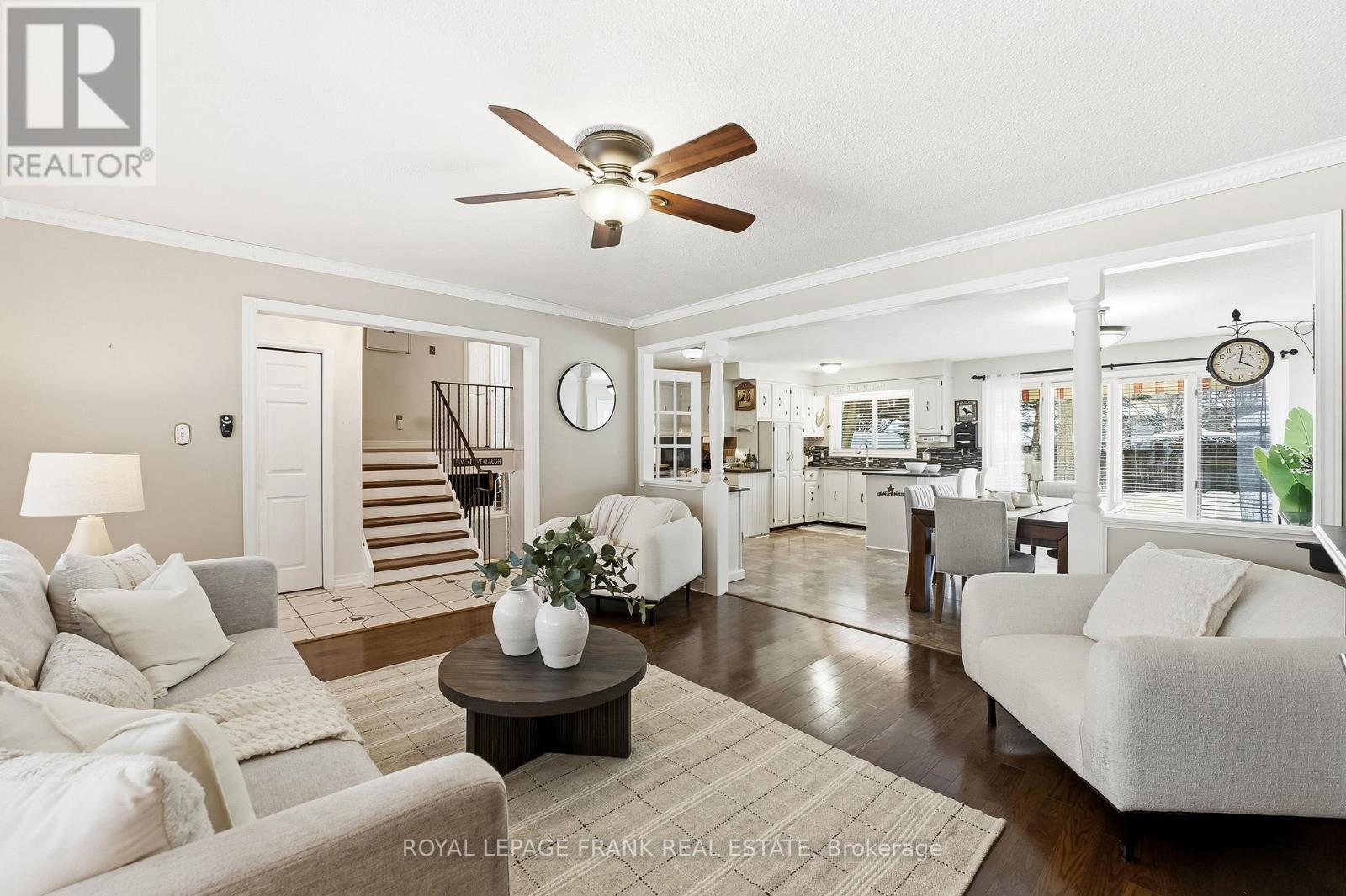 












89 ALLAN STREET

,
Scugog (Port Perry),




Ontario
L9L1E6

