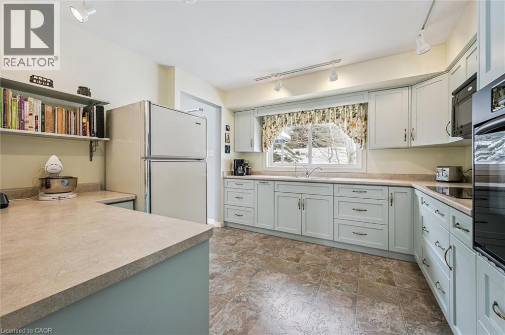 












126 GRANDVIEW Drive

,
Conestogo,




Ontario
N0B1N0

