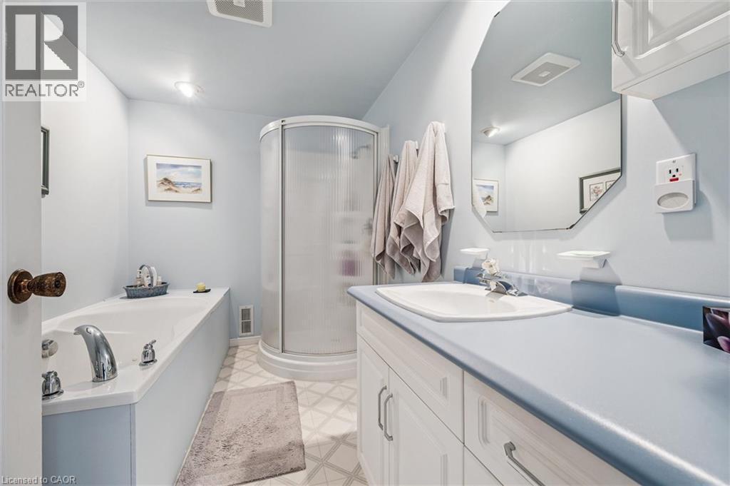 












126 GRANDVIEW Drive

,
Conestogo,




Ontario
N0B1N0

