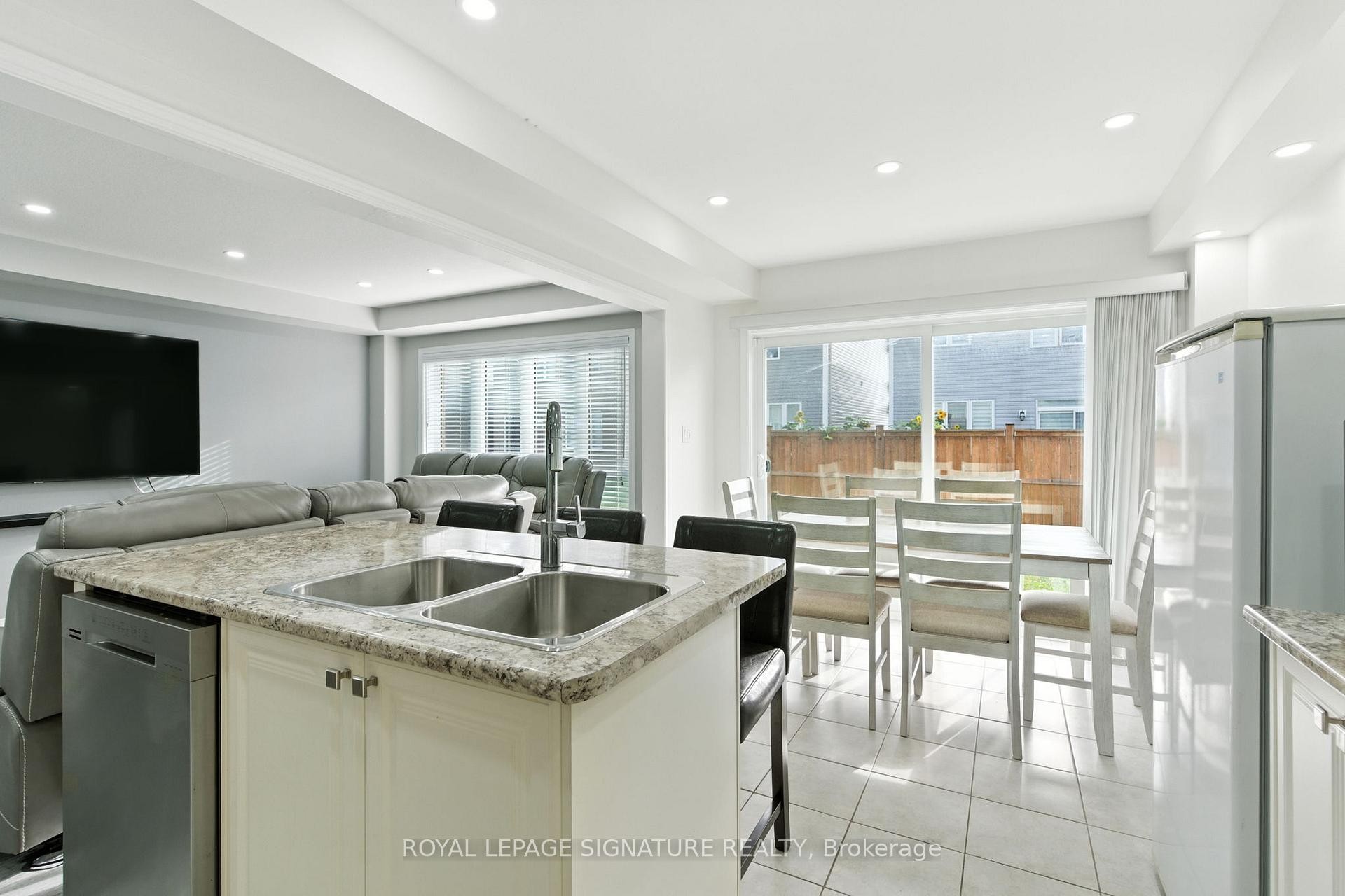









16


Froggy

Drive,
Thorold,




ON
L3B 0G9

