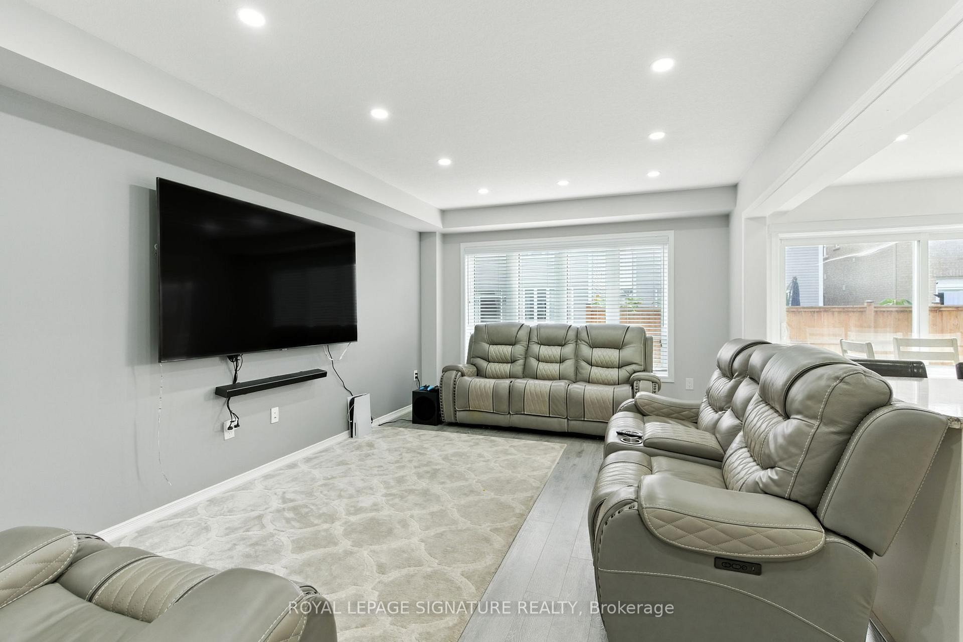 









16


Froggy

Drive,
Thorold,




ON
L3B 0G9

