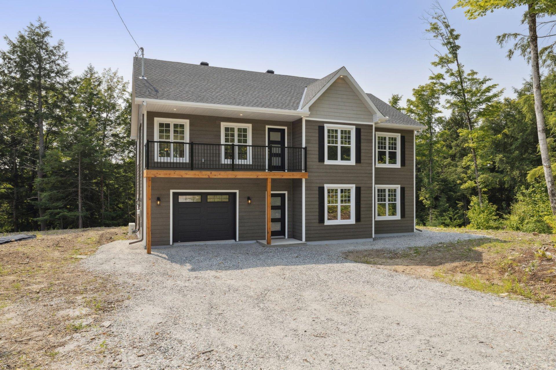 









66


Ch. des Lueurs

,
Val-des-Monts,




QC
J8N4J6

