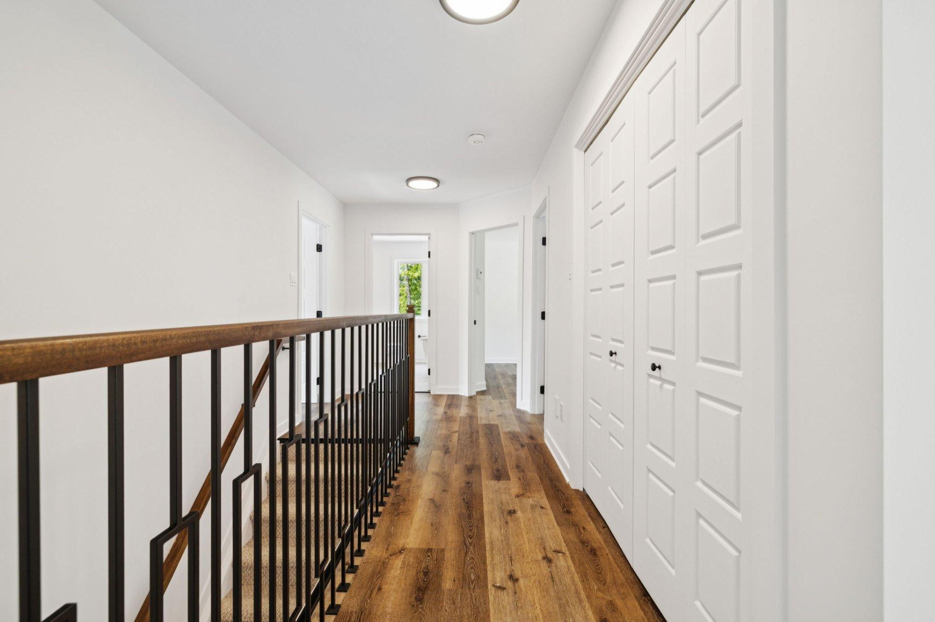 









66


Ch. des Lueurs

,
Val-des-Monts,




QC
J8N4J6

