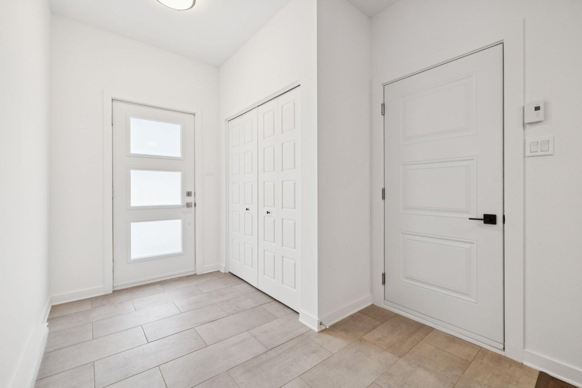 









66


Ch. des Lueurs

,
Val-des-Monts,




QC
J8N4J6

