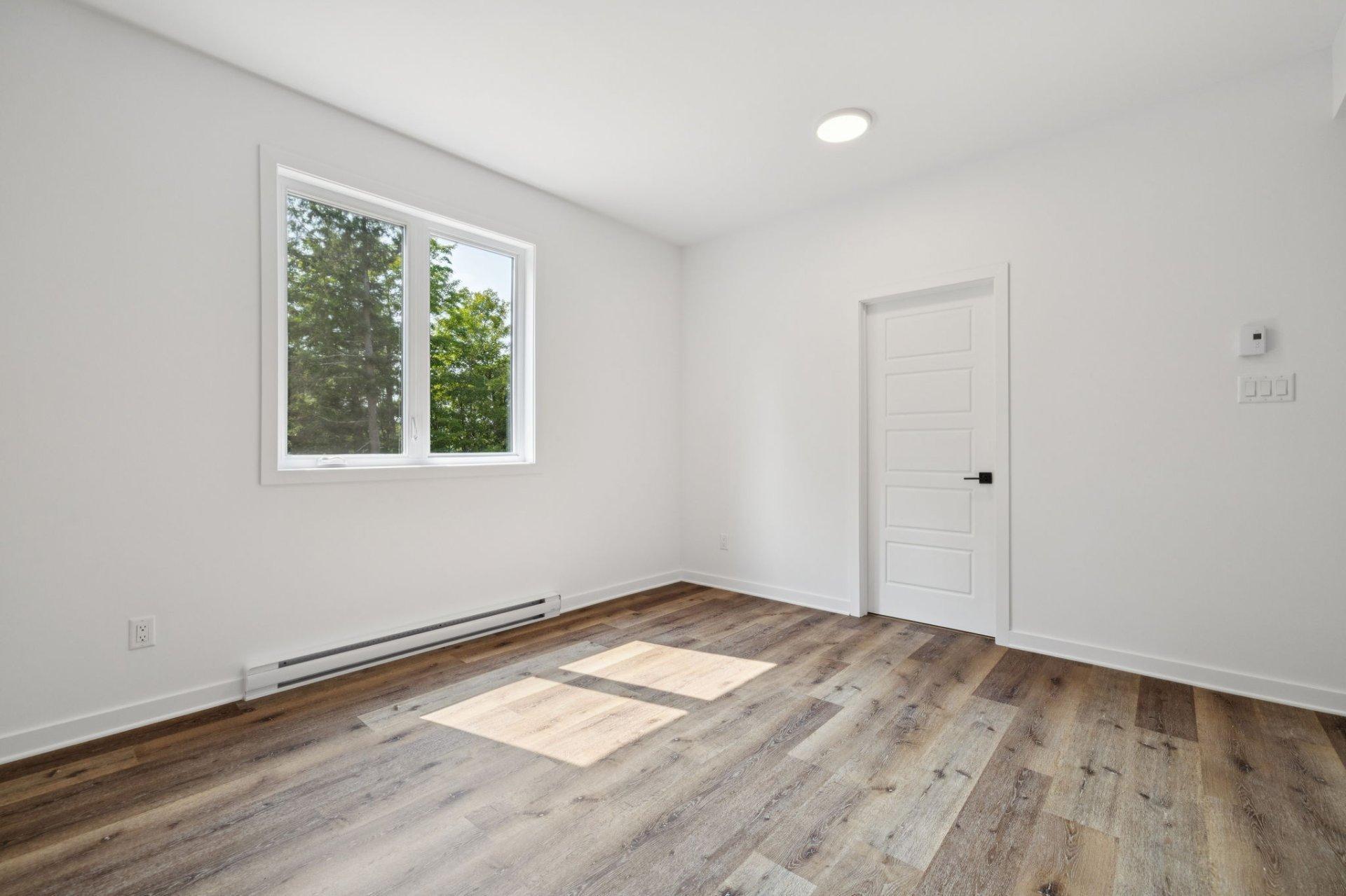 









66


Ch. des Lueurs

,
Val-des-Monts,




QC
J8N4J6

