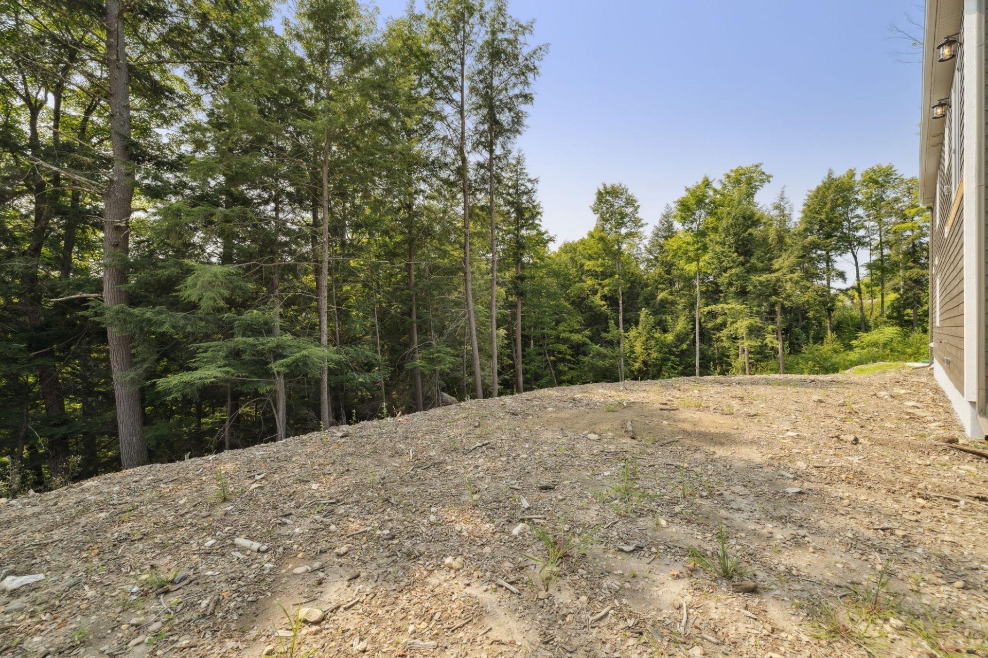 









66


Ch. des Lueurs

,
Val-des-Monts,




QC
J8N4J6

