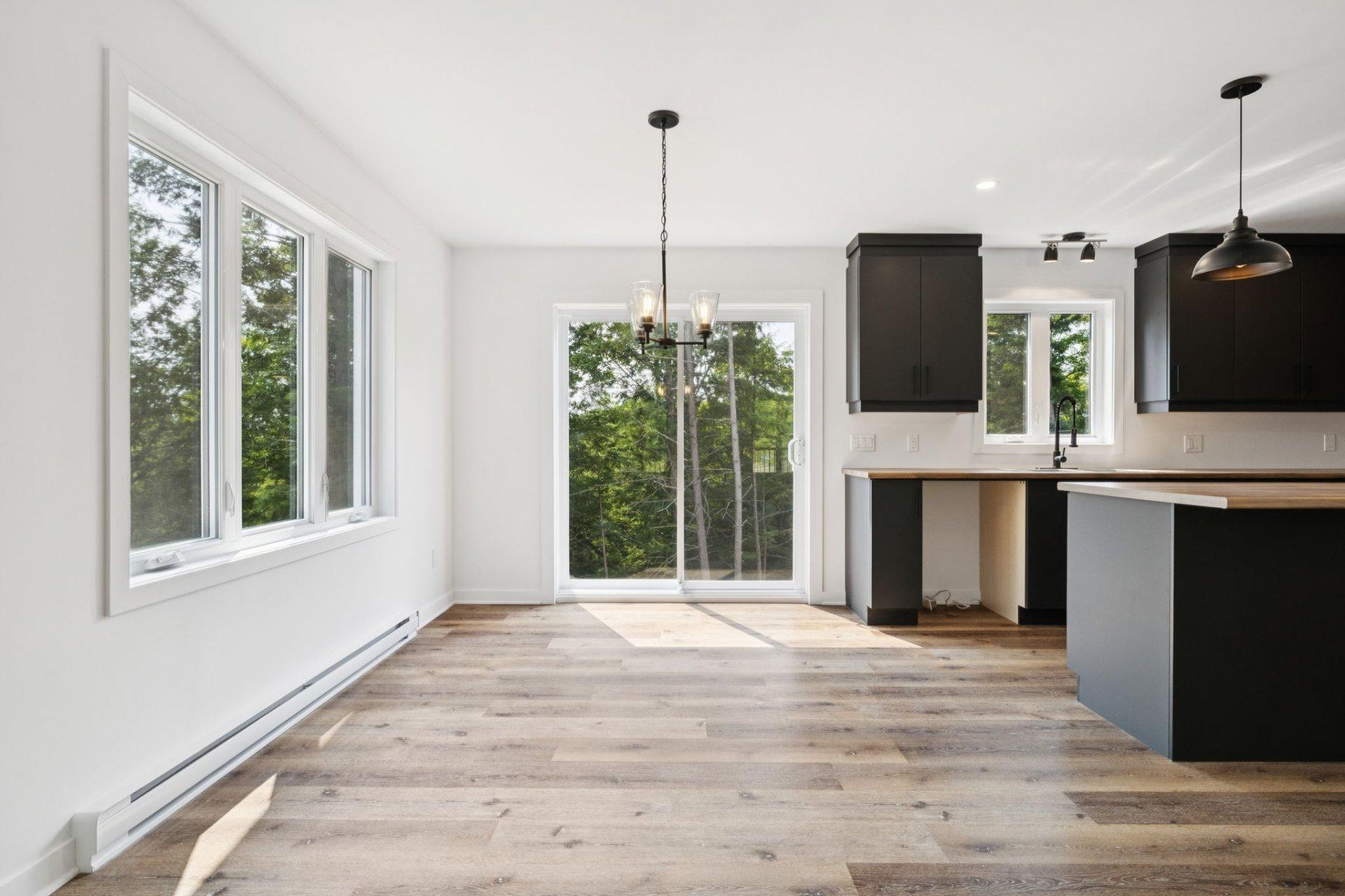 









66


Ch. des Lueurs

,
Val-des-Monts,




QC
J8N4J6

