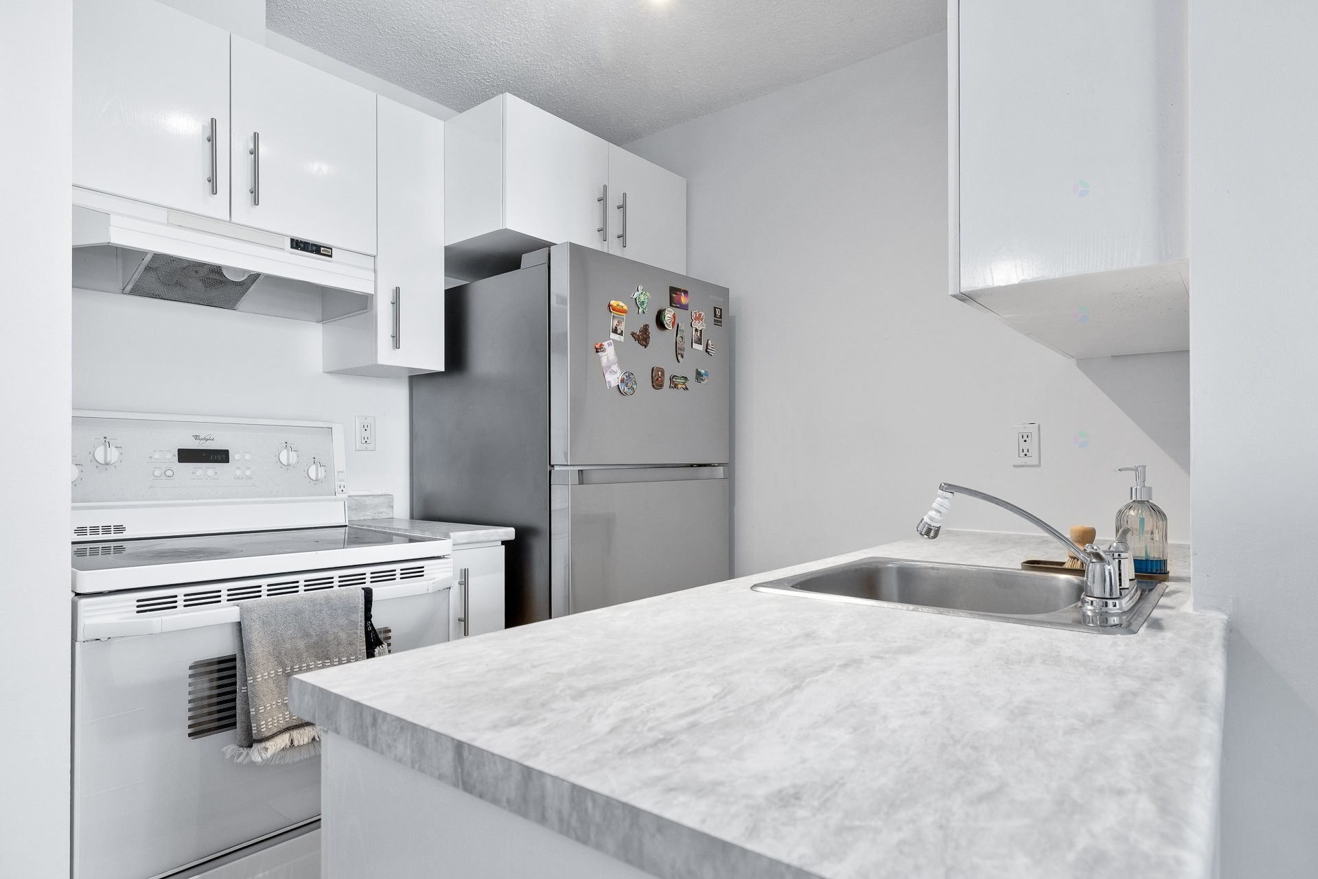 









23


Rue de la Soeur-Jeanne-Marie-Chavoin

, 1019,
Gatineau (Hull),




QC
J8Z1V9

