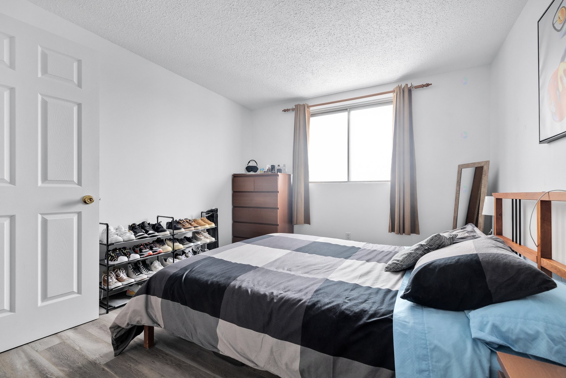 









23


Rue de la Soeur-Jeanne-Marie-Chavoin

, 1019,
Gatineau (Hull),




QC
J8Z1V9

