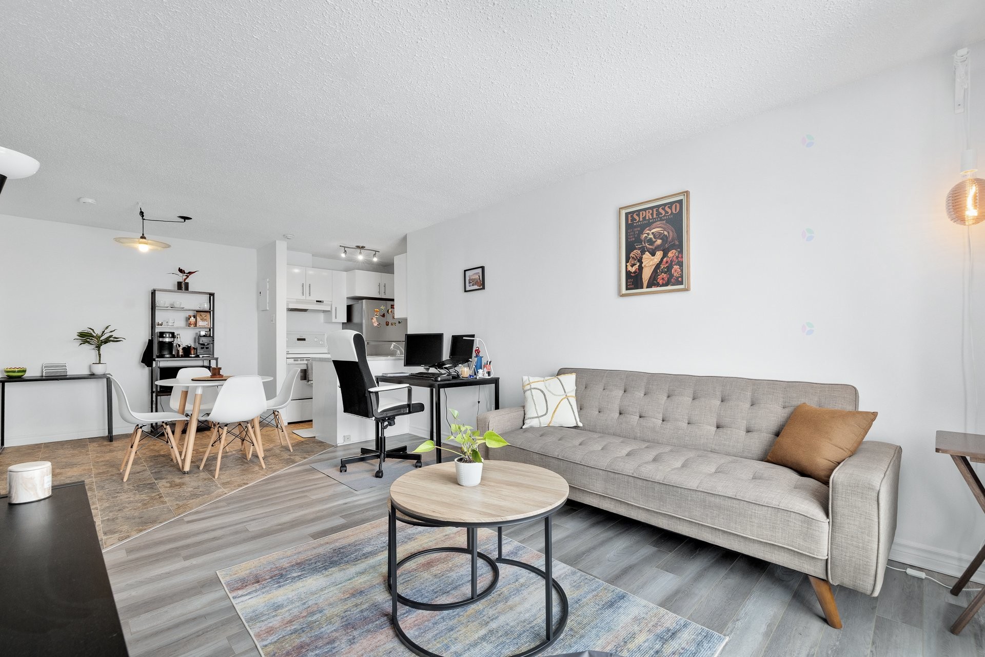 









23


Rue de la Soeur-Jeanne-Marie-Chavoin

, 1019,
Gatineau (Hull),




QC
J8Z1V9

