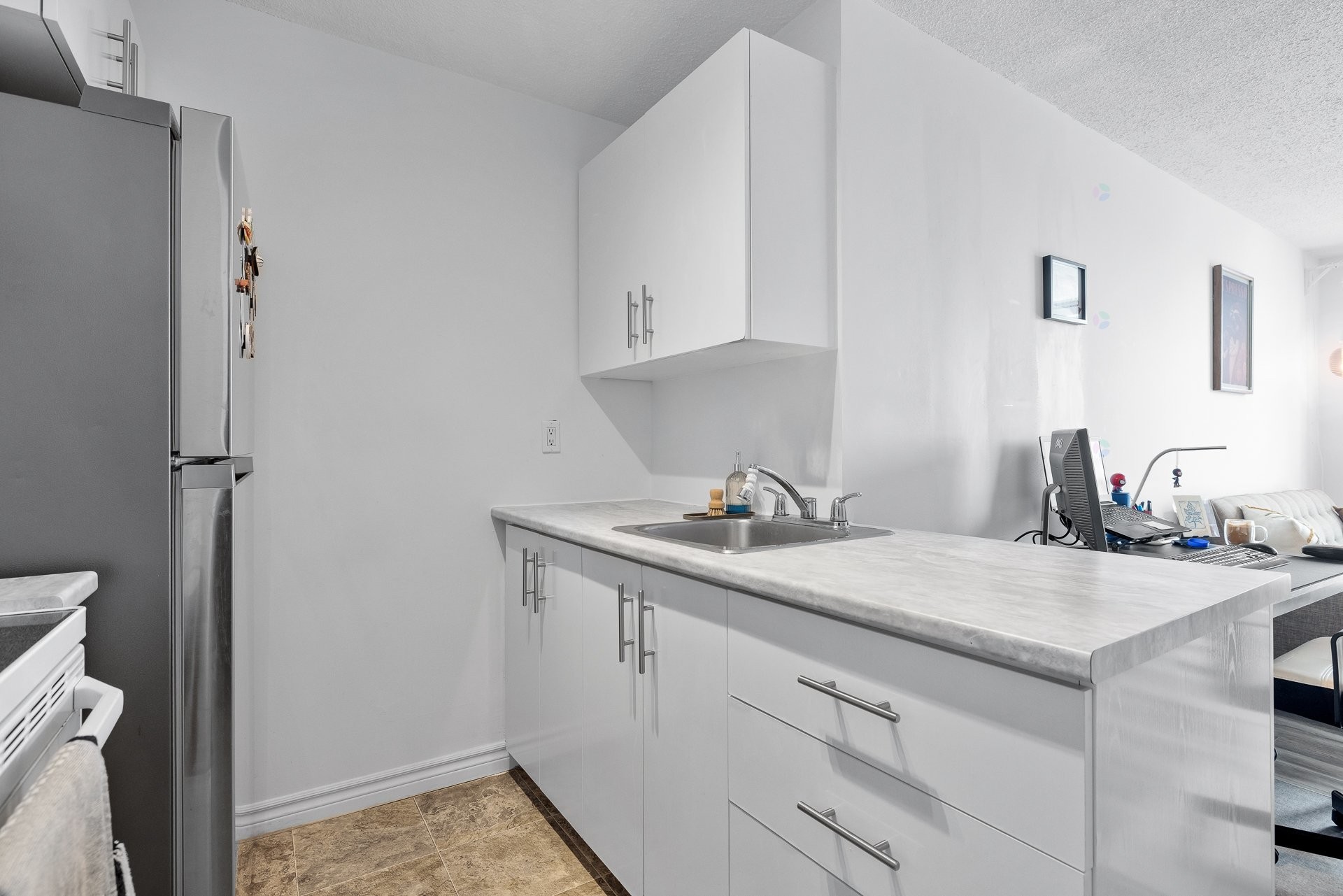 









23


Rue de la Soeur-Jeanne-Marie-Chavoin

, 1019,
Gatineau (Hull),




QC
J8Z1V9

