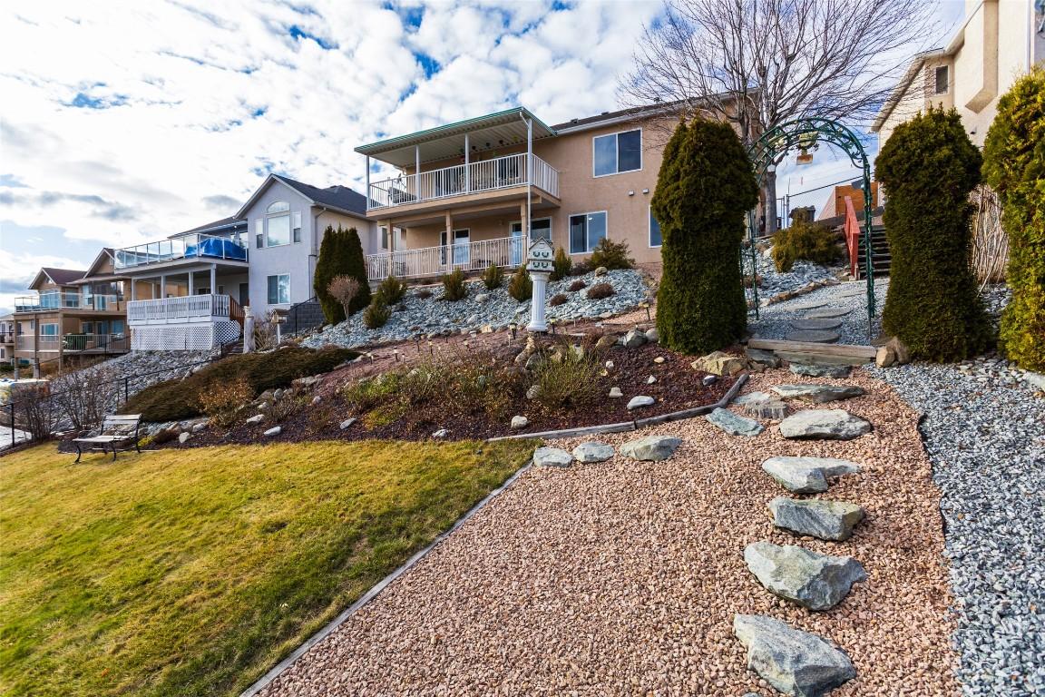 









2170


Sunview

Drive,
West Kelowna,




BC
V1Z 3R2


