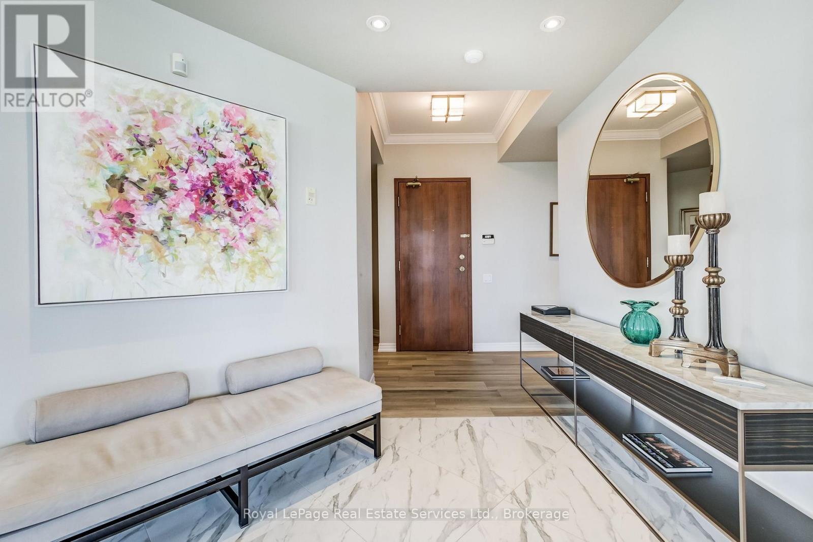 












PH1 - 60 OLD MILL ROAD

,
Oakville (OO Old Oakville),




Ontario
L6J7V9

