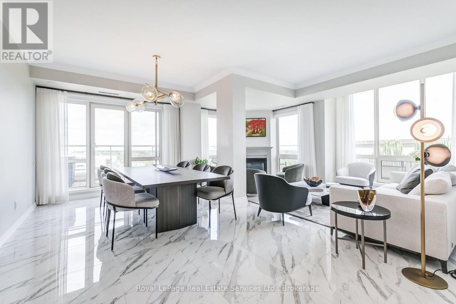












PH1 - 60 OLD MILL ROAD

,
Oakville (OO Old Oakville),




Ontario
L6J7V9

