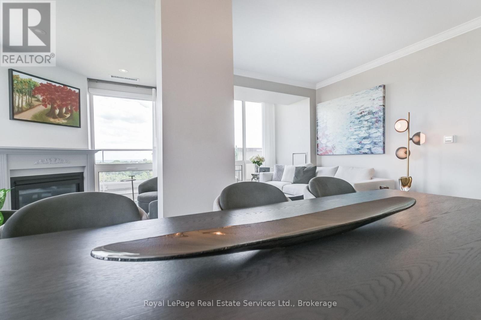 












PH1 - 60 OLD MILL ROAD

,
Oakville (OO Old Oakville),




Ontario
L6J7V9

