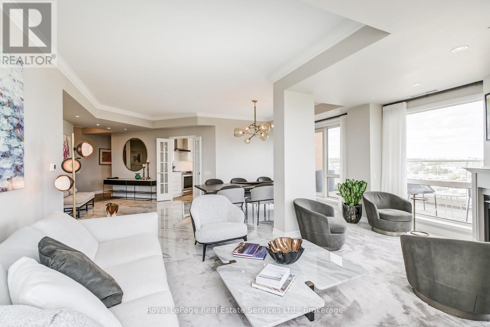 












PH1 - 60 OLD MILL ROAD

,
Oakville (OO Old Oakville),




Ontario
L6J7V9

