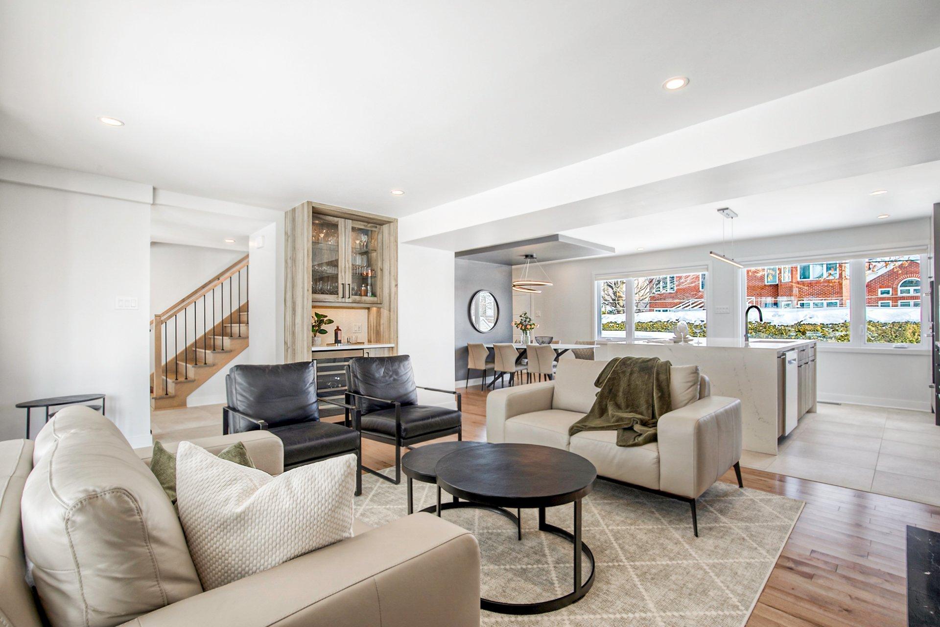 









1984


Rue La Corne

,
Saint-Bruno-de-Montarville,




QC
J3V4Z9

