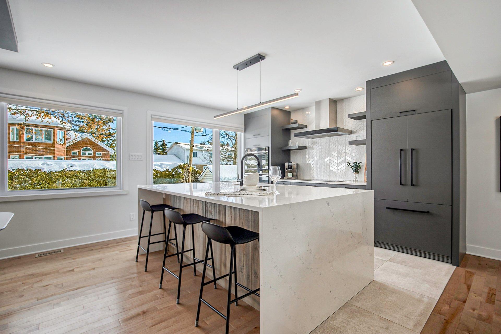 









1984


Rue La Corne

,
Saint-Bruno-de-Montarville,




QC
J3V4Z9

