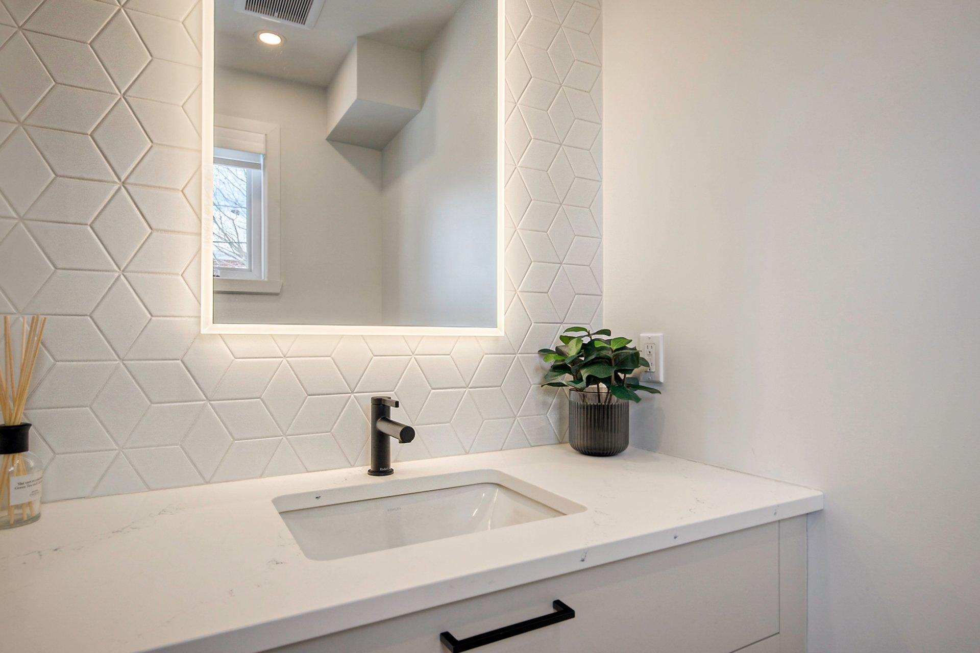 









1984


Rue La Corne

,
Saint-Bruno-de-Montarville,




QC
J3V4Z9

