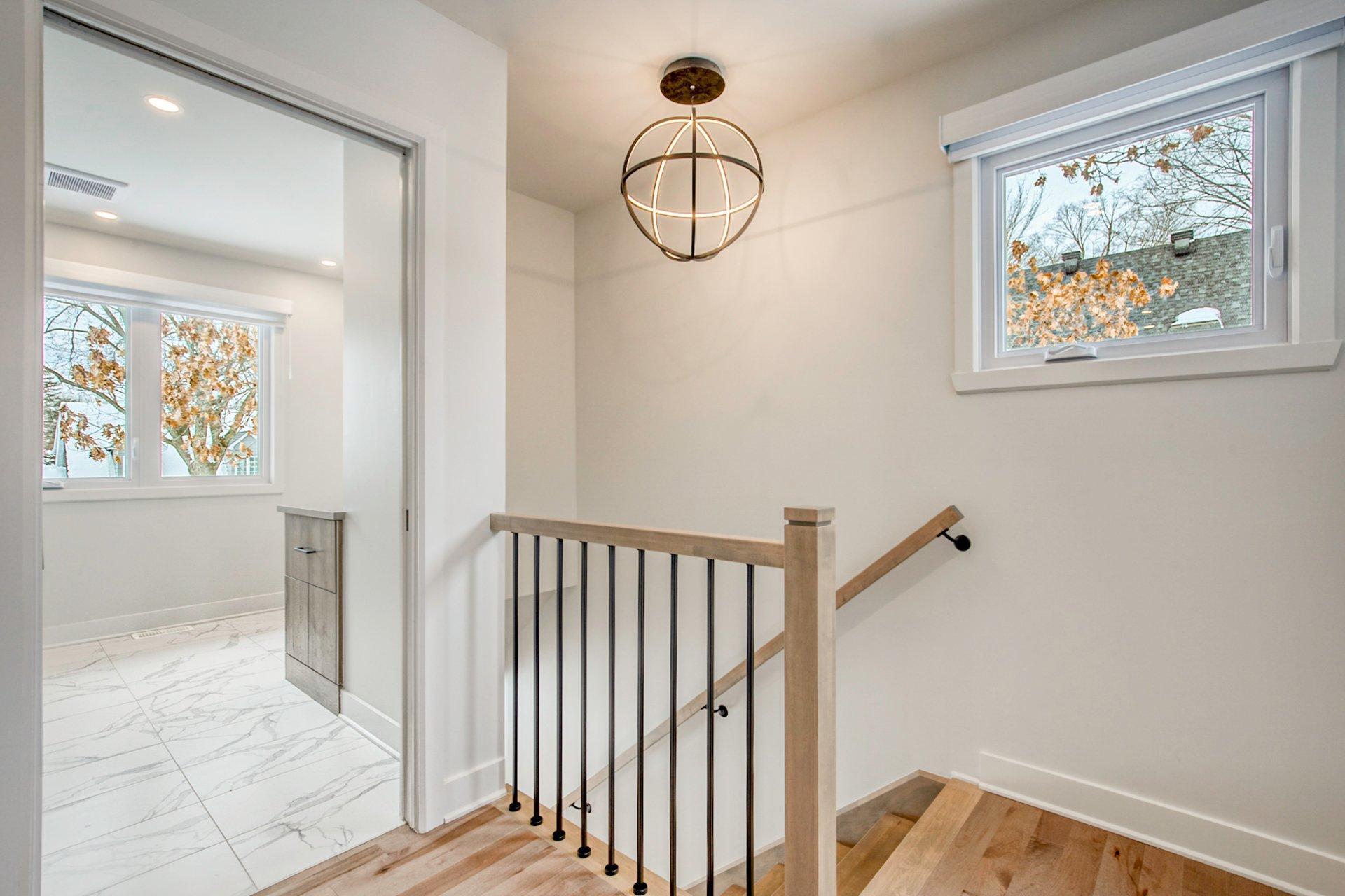 









1984


Rue La Corne

,
Saint-Bruno-de-Montarville,




QC
J3V4Z9

