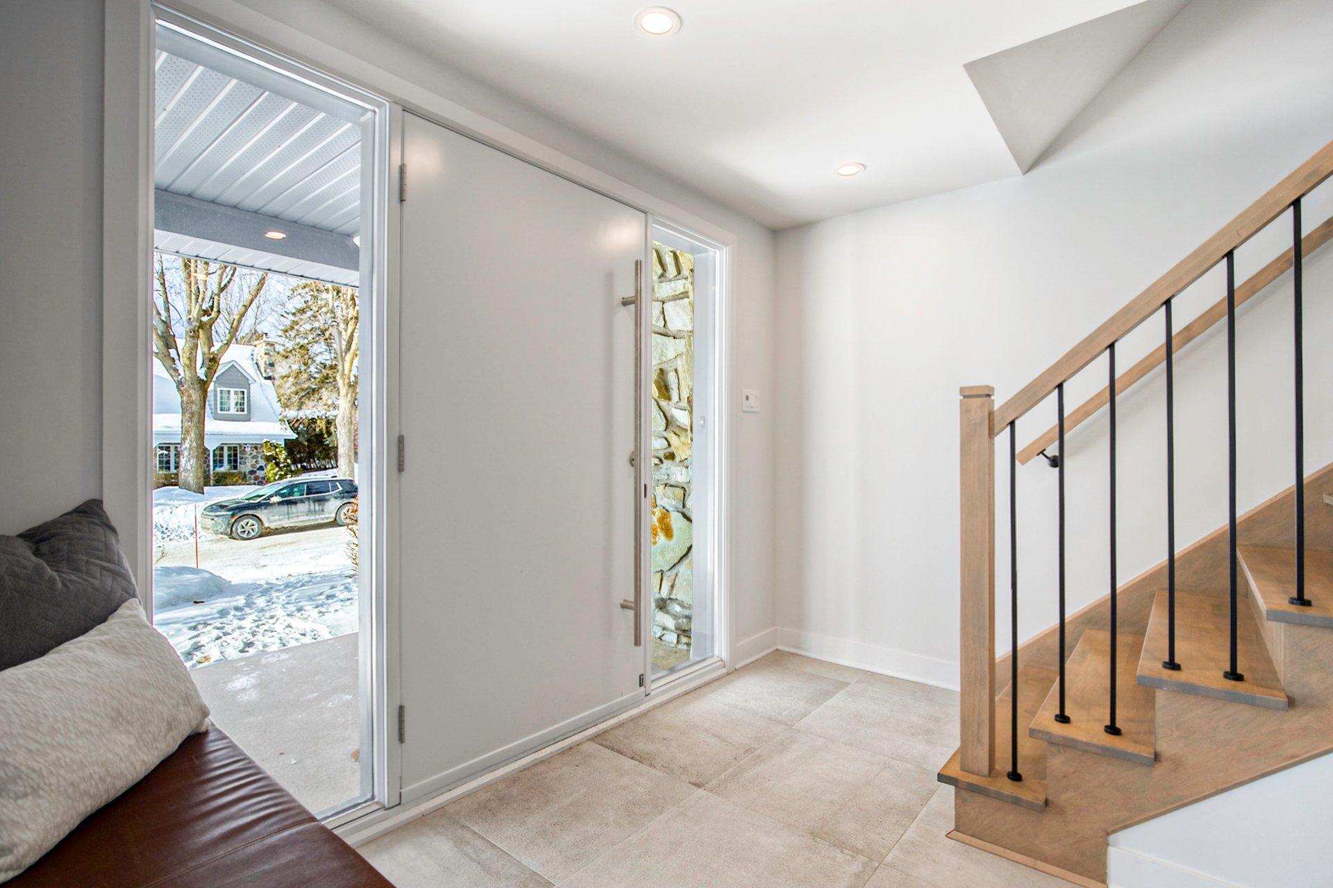 









1984


Rue La Corne

,
Saint-Bruno-de-Montarville,




QC
J3V4Z9

