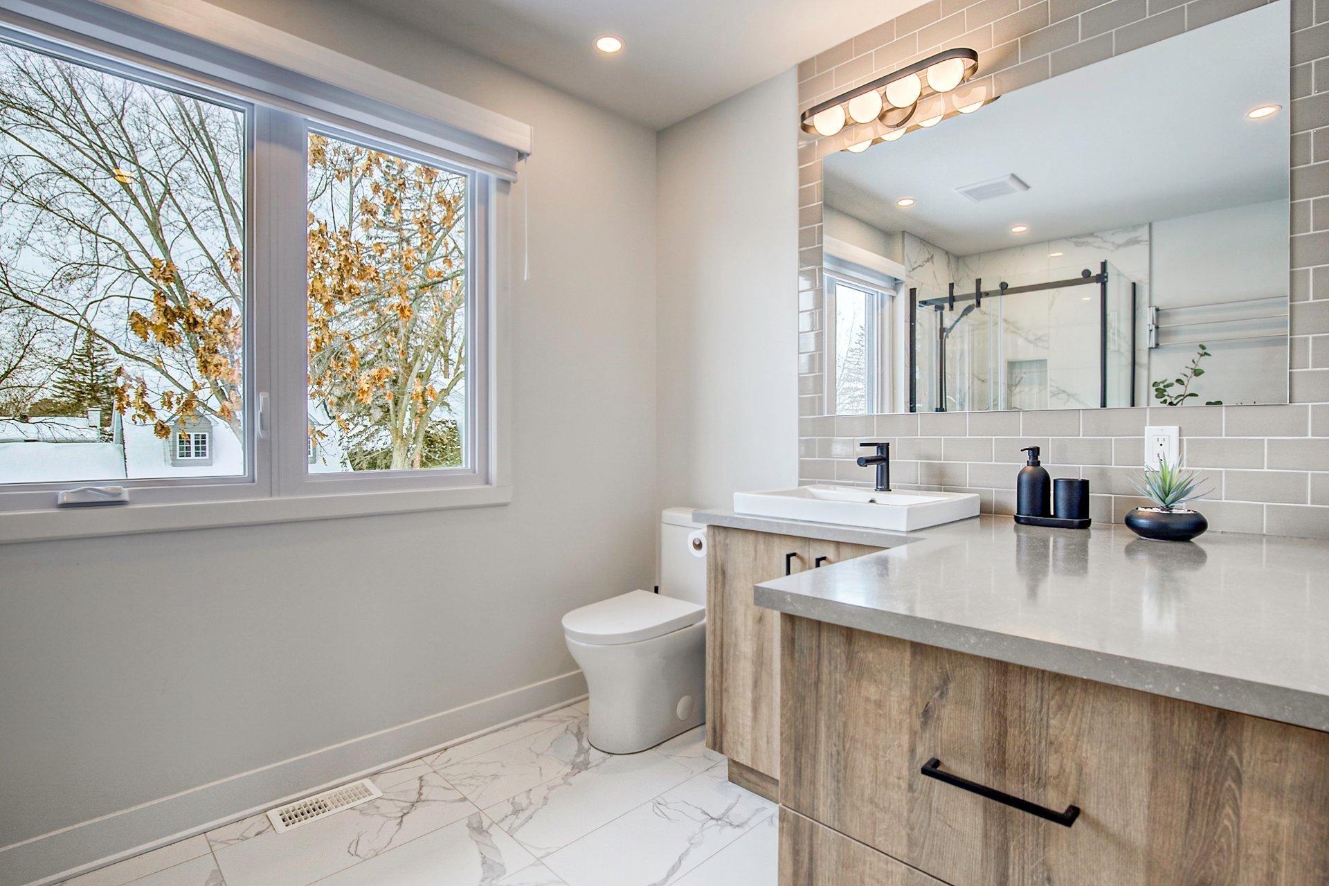 









1984


Rue La Corne

,
Saint-Bruno-de-Montarville,




QC
J3V4Z9

