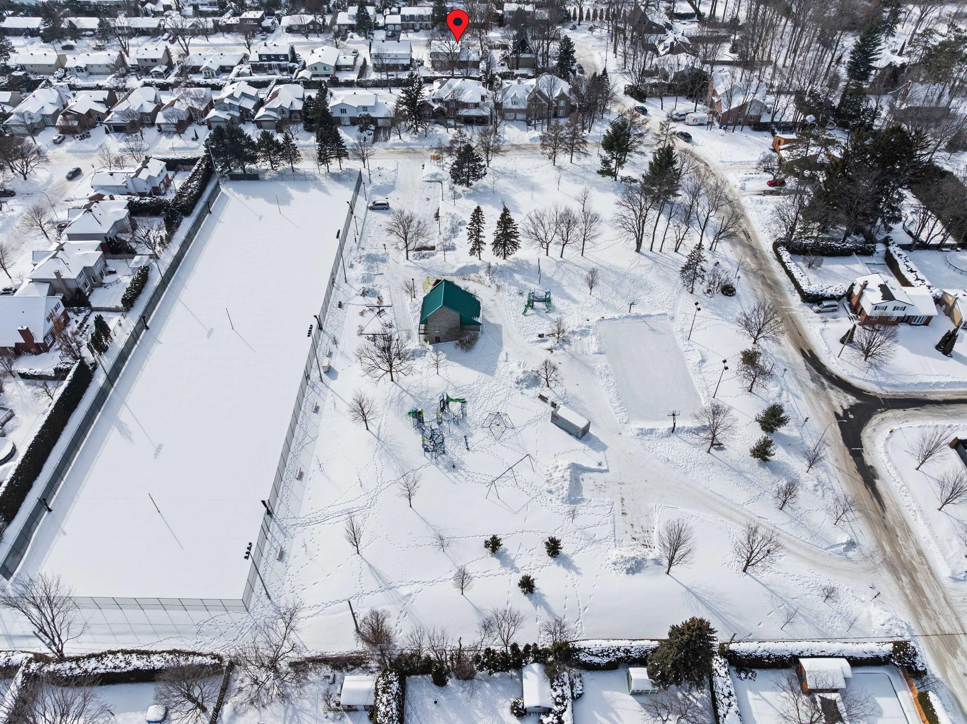 









1984


Rue La Corne

,
Saint-Bruno-de-Montarville,




QC
J3V4Z9

