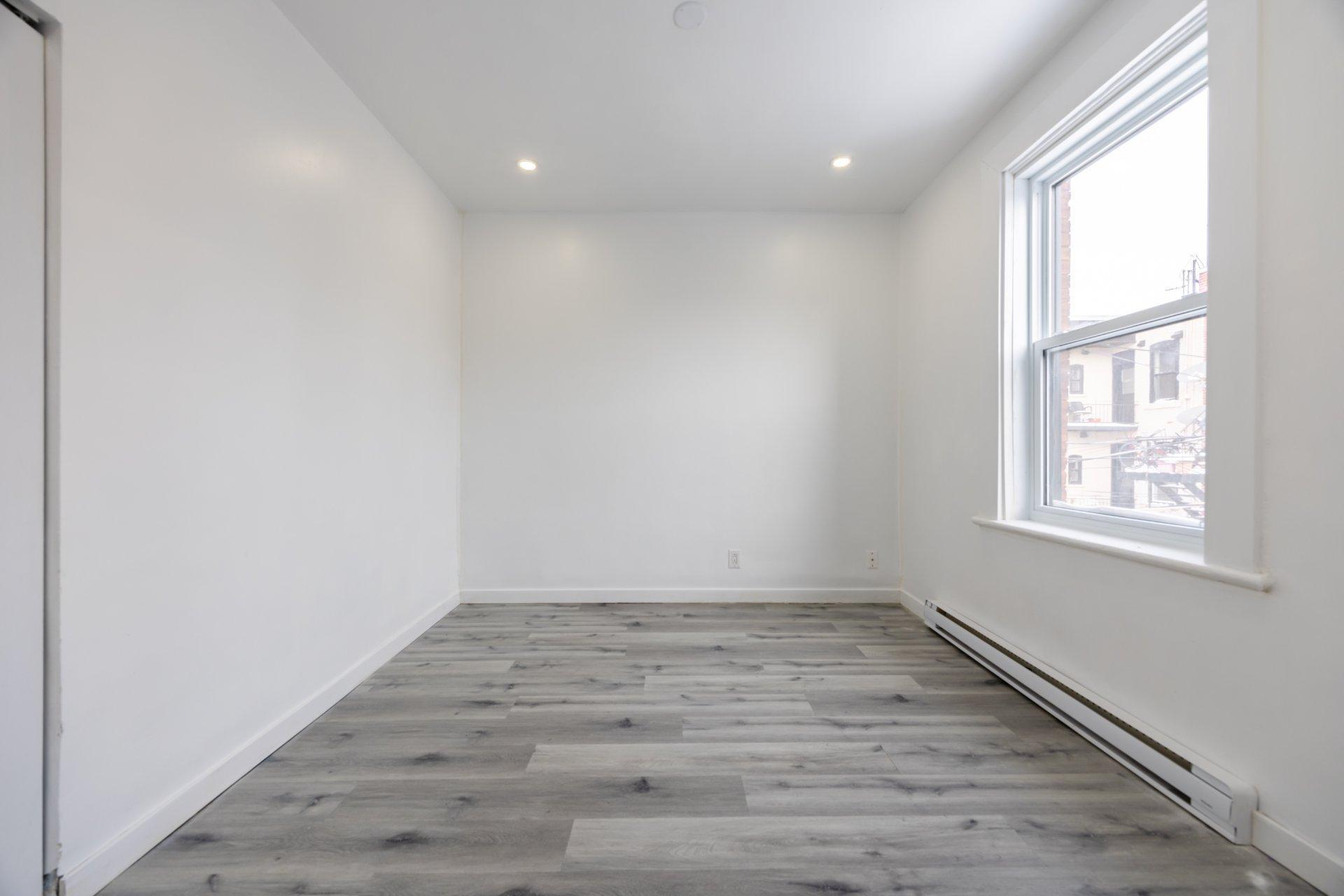 









5969


Rue Hamilton

,
Montréal (Le Sud-Ouest),




QC
H4E3C2

