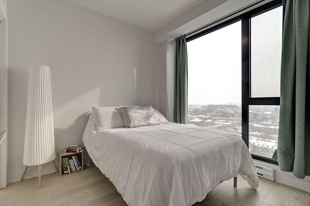 









2020


Boul. René-Lévesque O.

, 816,
Montréal (Ville-Marie),




QC
H3H0B4

