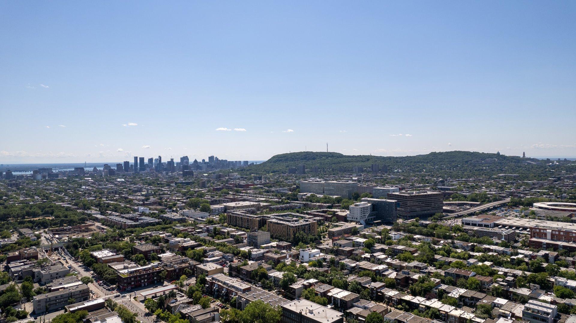 









5828


Rue De La Roche

,
Montréal (Rosemont/La Petite-Patrie),




QC
H2S2C7

