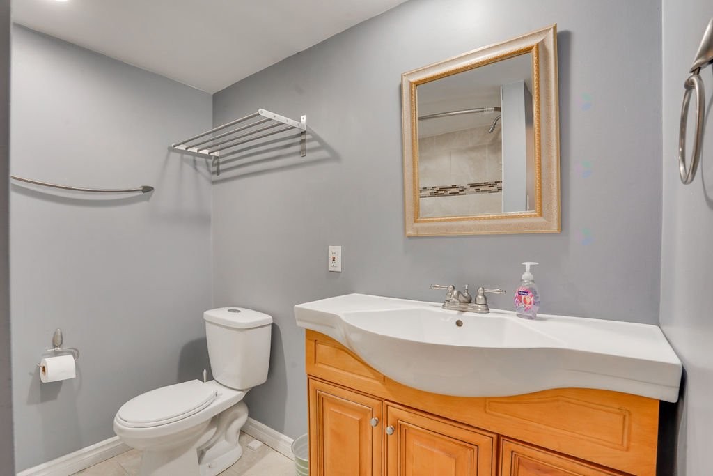 









295


Boul. St-Joseph

, 1406,
Gatineau (Hull),




QC
J8Y3Y5

