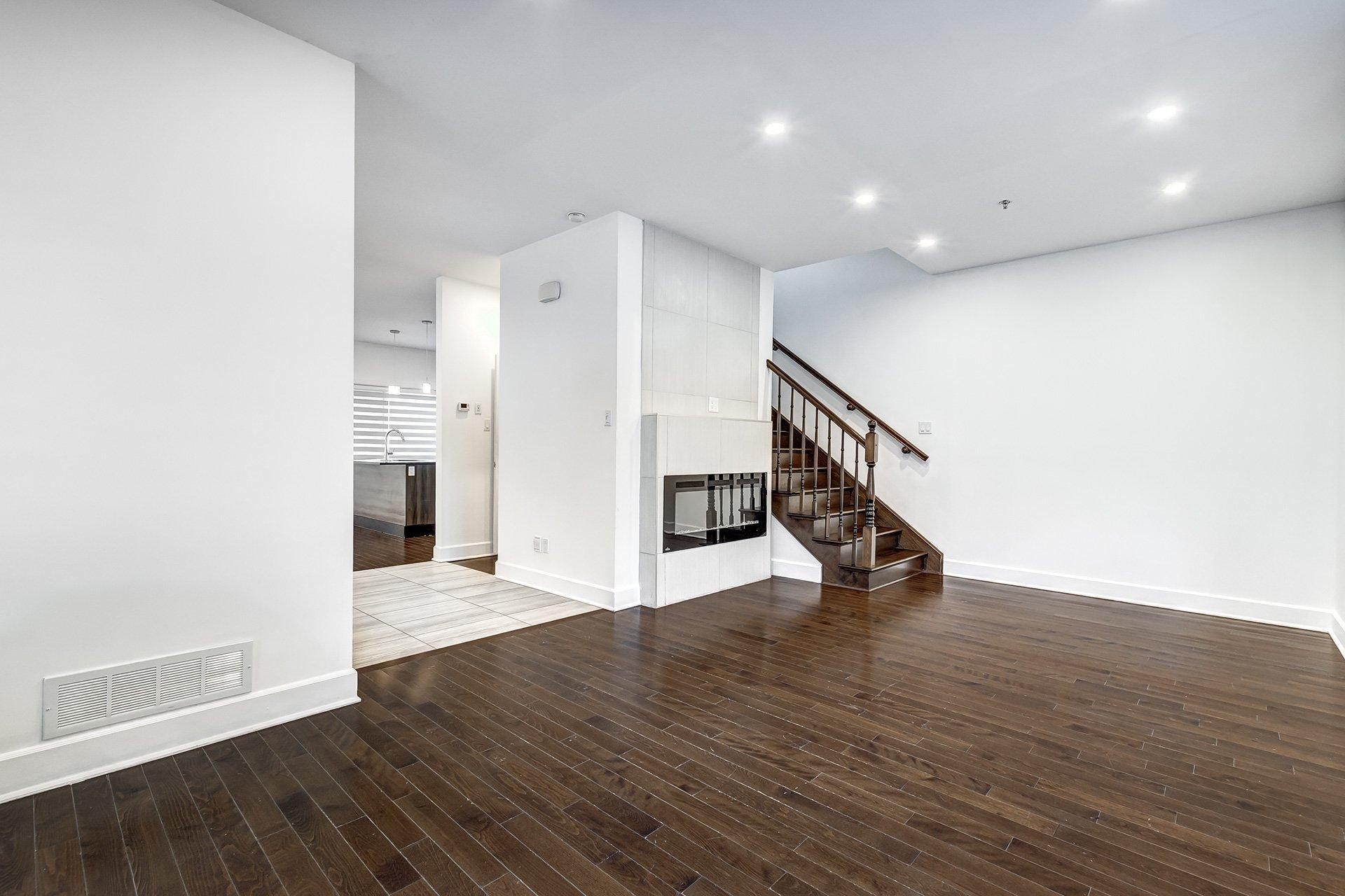 









7335


Ch. Kildare

,
Côte-Saint-Luc,




QC
H4W0B8

