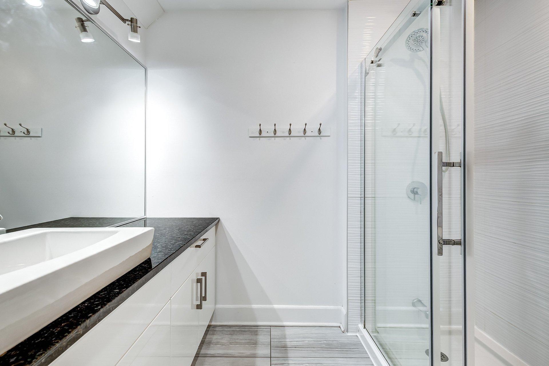 









7335


Ch. Kildare

,
Côte-Saint-Luc,




QC
H4W0B8

