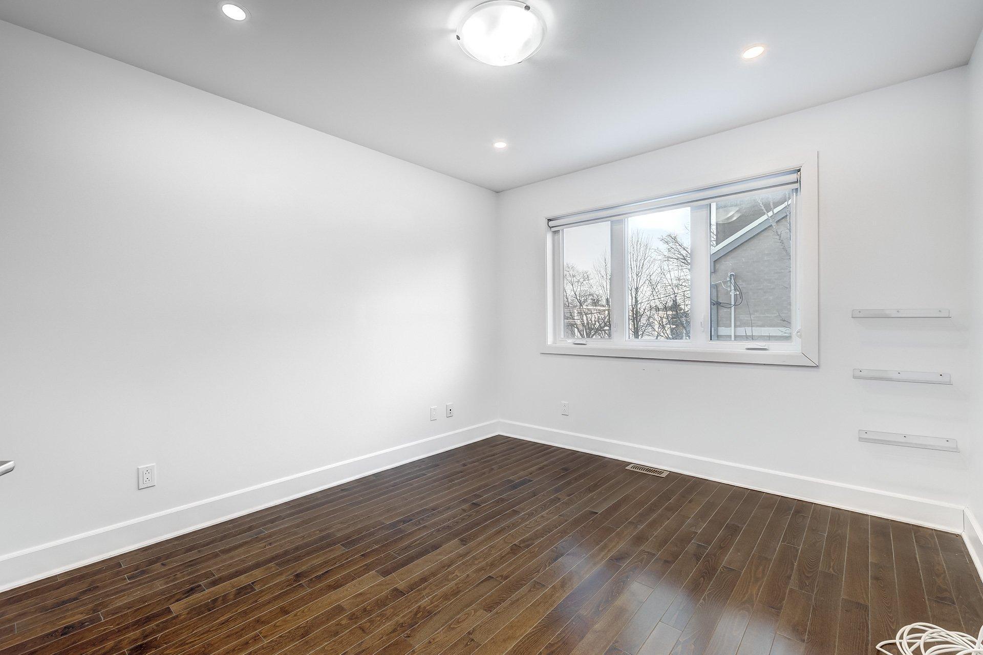 









7335


Ch. Kildare

,
Côte-Saint-Luc,




QC
H4W0B8

