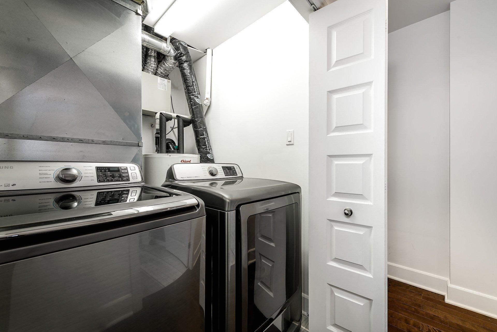 









7335


Ch. Kildare

,
Côte-Saint-Luc,




QC
H4W0B8

