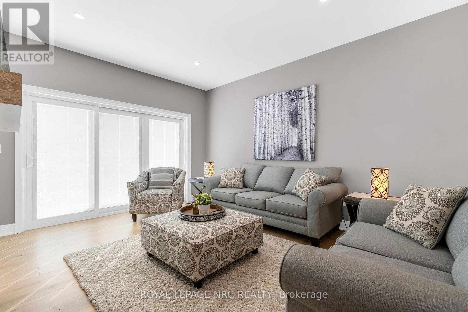 












738 CLARENCE STREET

,
Port Colborne (Sugarloaf),




Ontario
L3K0A8

