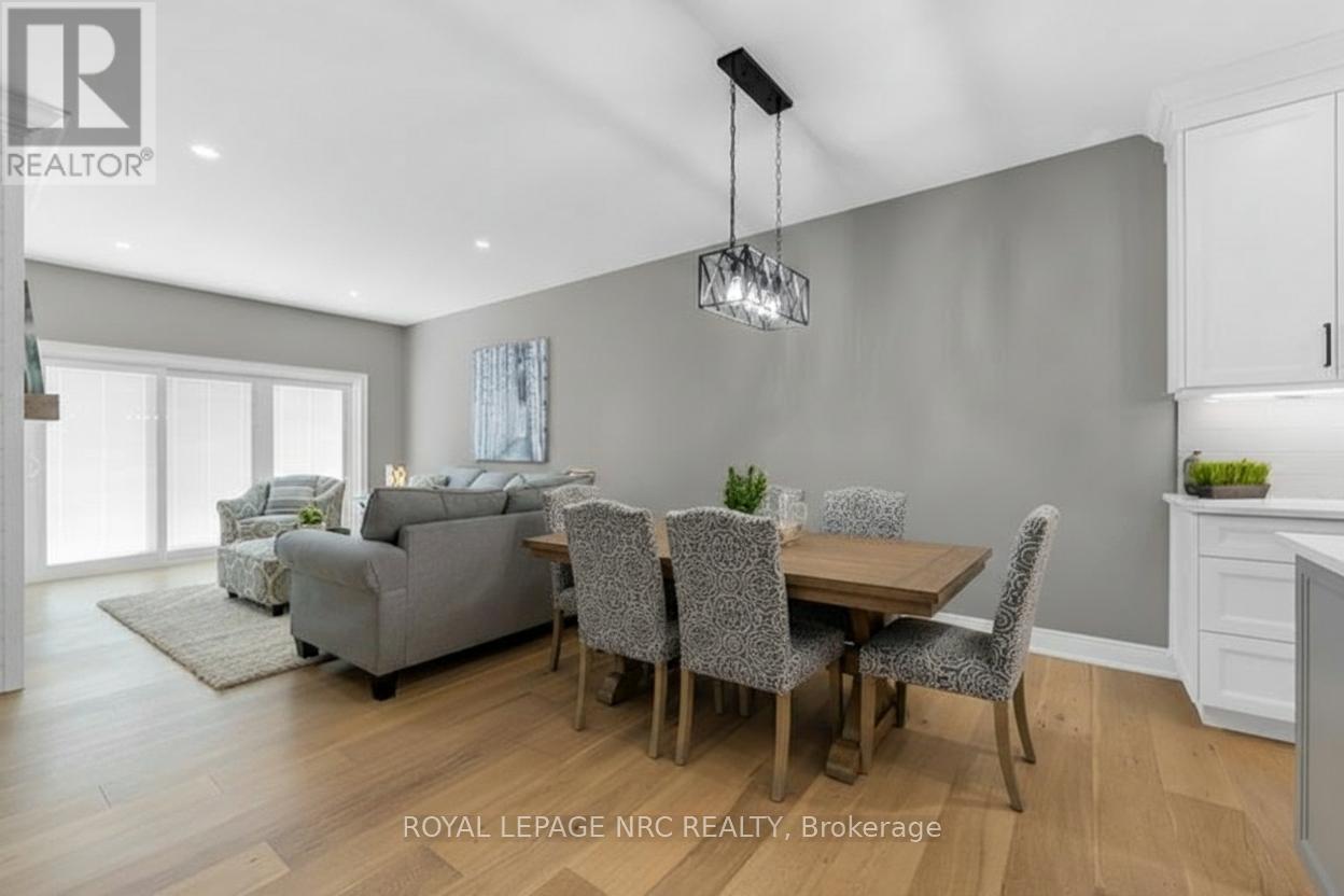 












738 CLARENCE STREET

,
Port Colborne (Sugarloaf),




Ontario
L3K0A8

