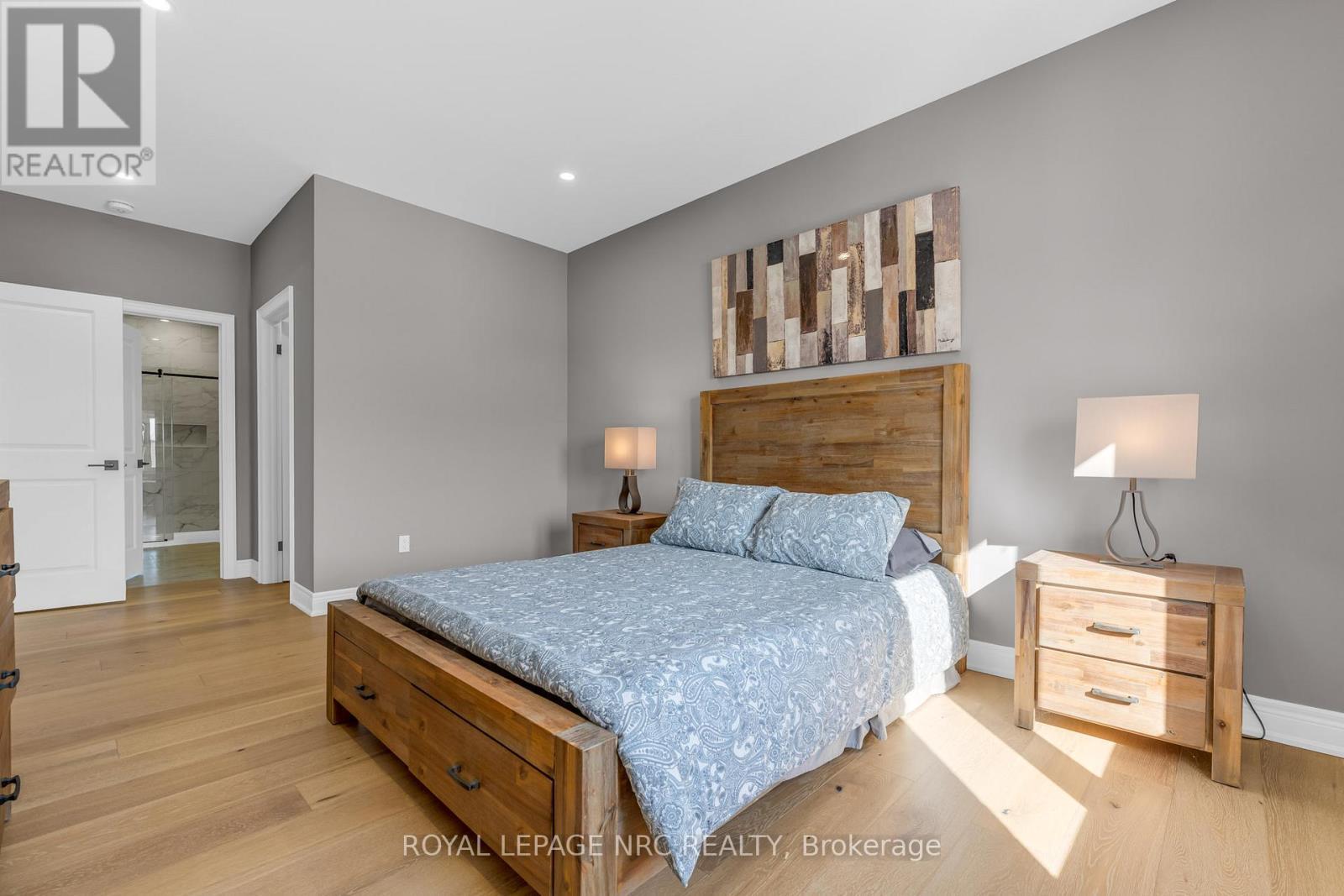 












738 CLARENCE STREET

,
Port Colborne (Sugarloaf),




Ontario
L3K0A8

