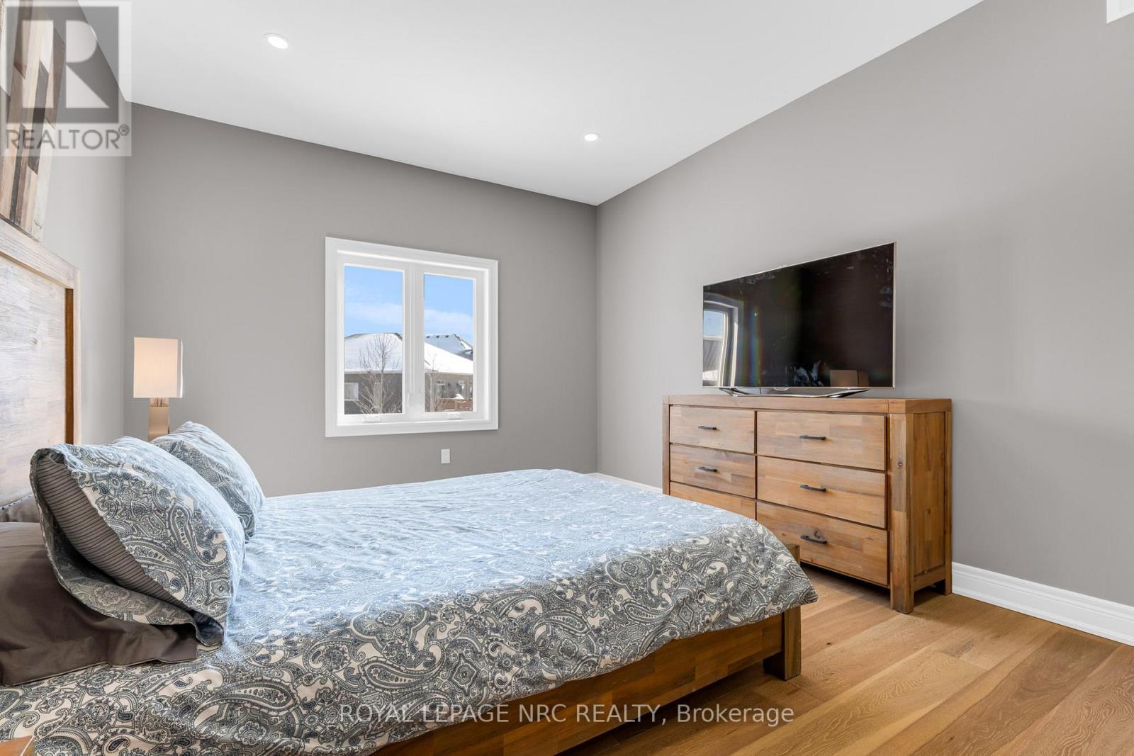 












738 CLARENCE STREET

,
Port Colborne (Sugarloaf),




Ontario
L3K0A8

