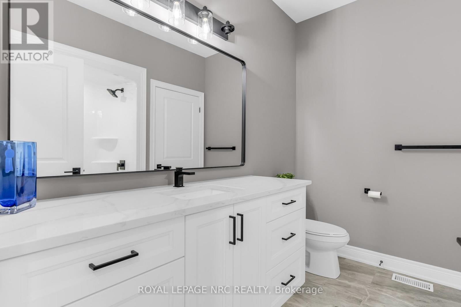 












738 CLARENCE STREET

,
Port Colborne (Sugarloaf),




Ontario
L3K0A8

