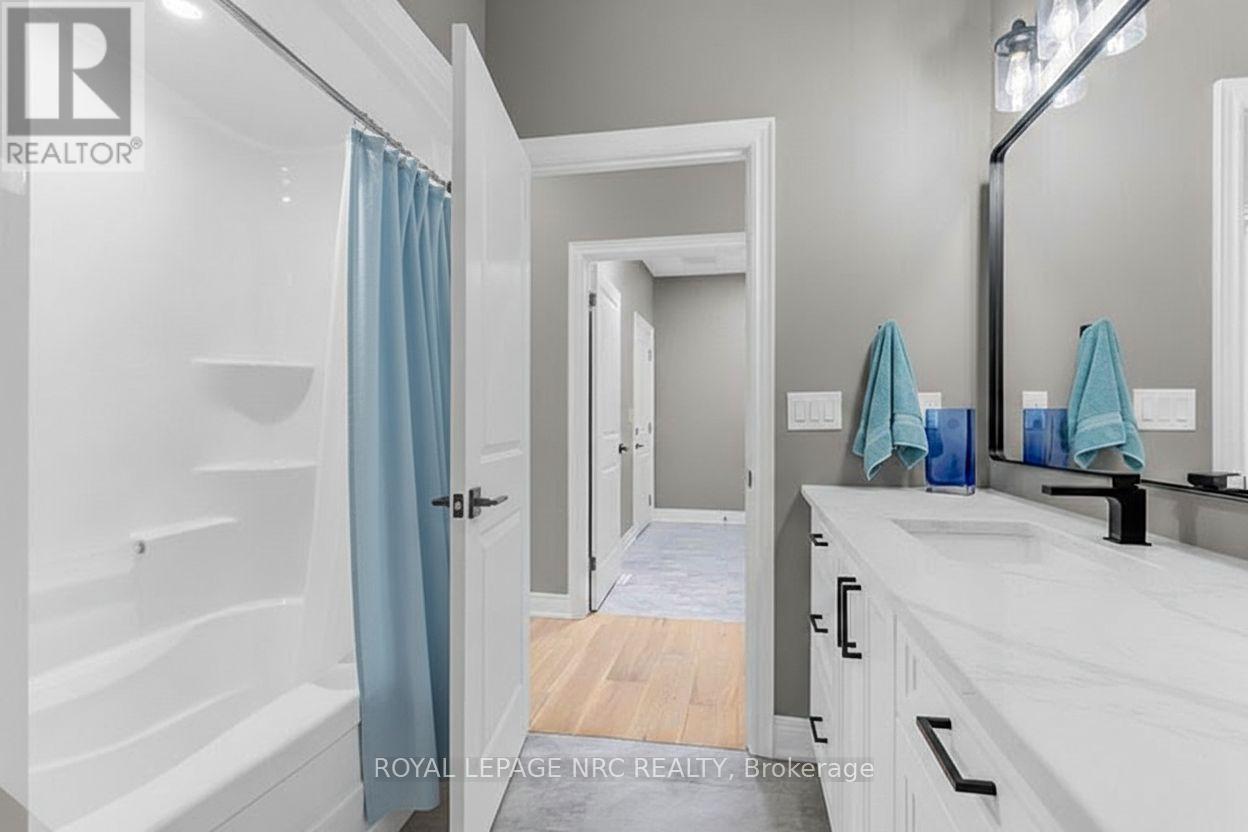 












738 CLARENCE STREET

,
Port Colborne (Sugarloaf),




Ontario
L3K0A8

