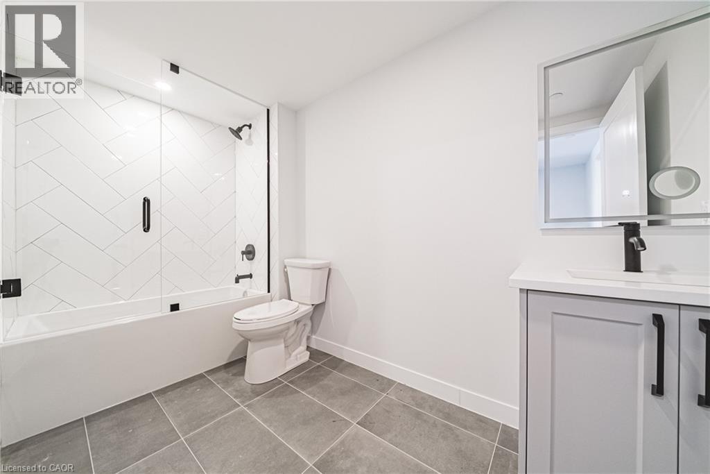 












555 SANATORIUM Road Unit# 206

,
Hamilton,




Ontario
L9C2B1

