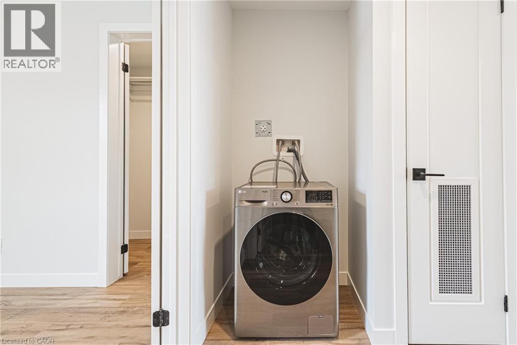 












555 SANATORIUM Road Unit# 206

,
Hamilton,




Ontario
L9C2B1

