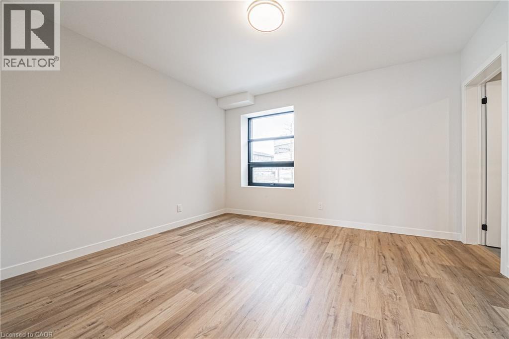 












555 SANATORIUM Road Unit# 206

,
Hamilton,




Ontario
L9C2B1

