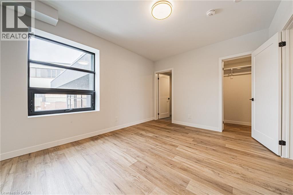 












555 SANATORIUM Road Unit# 206

,
Hamilton,




Ontario
L9C2B1

