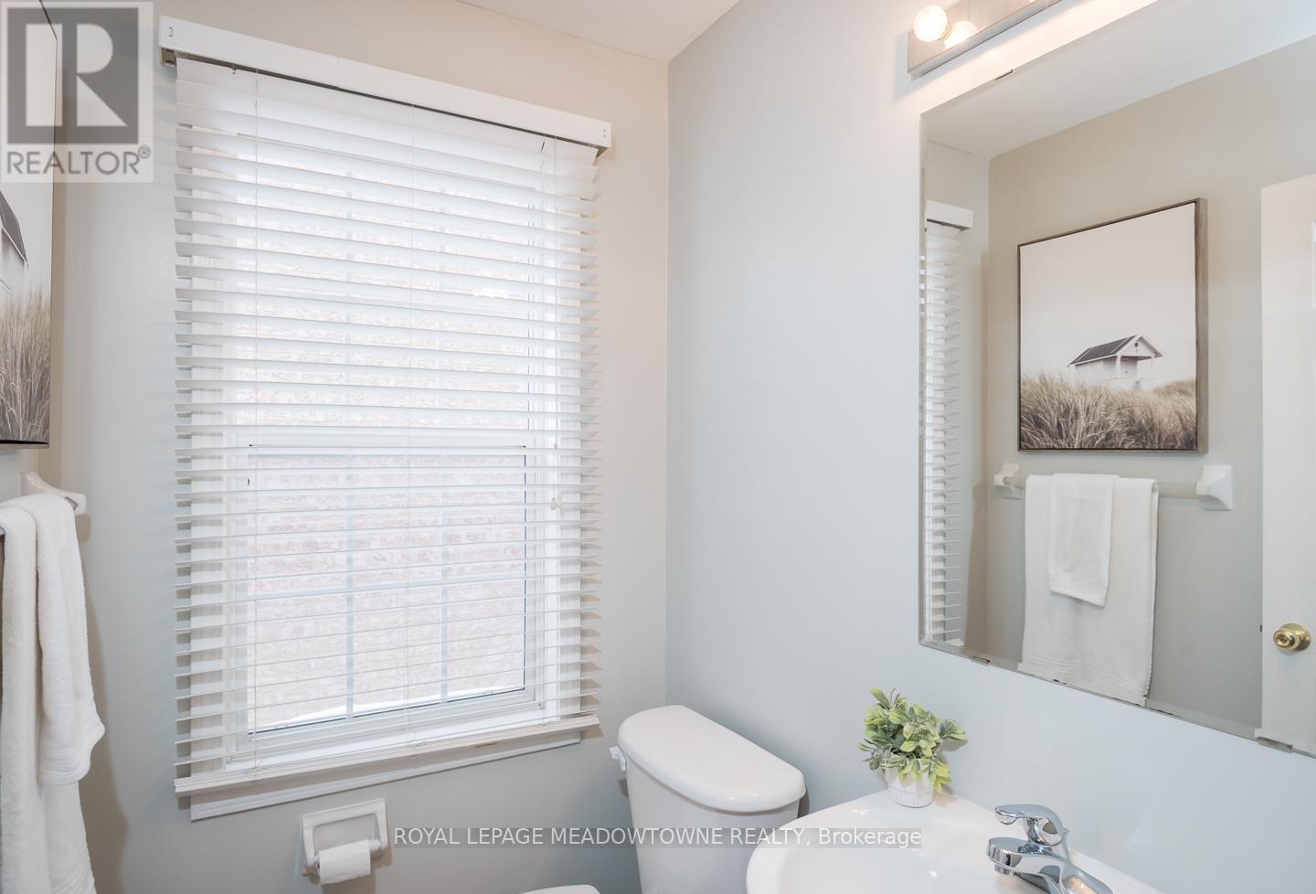 












1617 GOWLING TERRACE

,
Milton,




Ontario
L9T5J6

