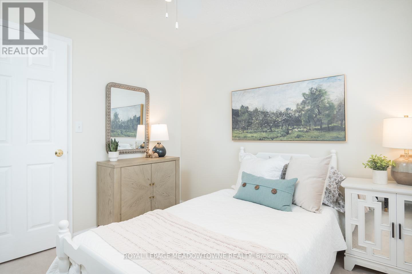 












1617 GOWLING TERRACE

,
Milton,




Ontario
L9T5J6

